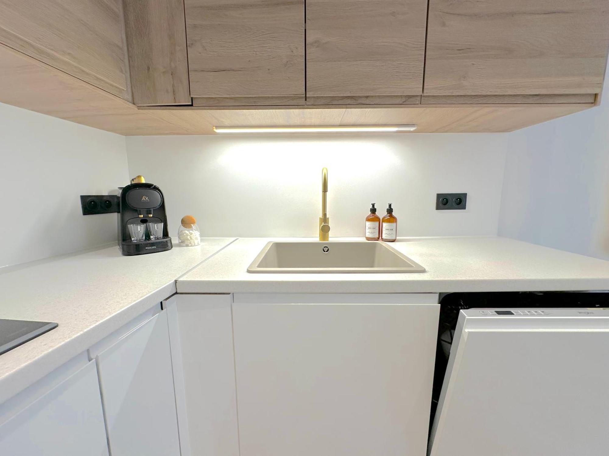 Monaco # Menton - 6 Persons - 2 Bedrooms - Full Renovated - Private Parking - Hypercenter - Clim - Beach And Sun Ngoại thất bức ảnh