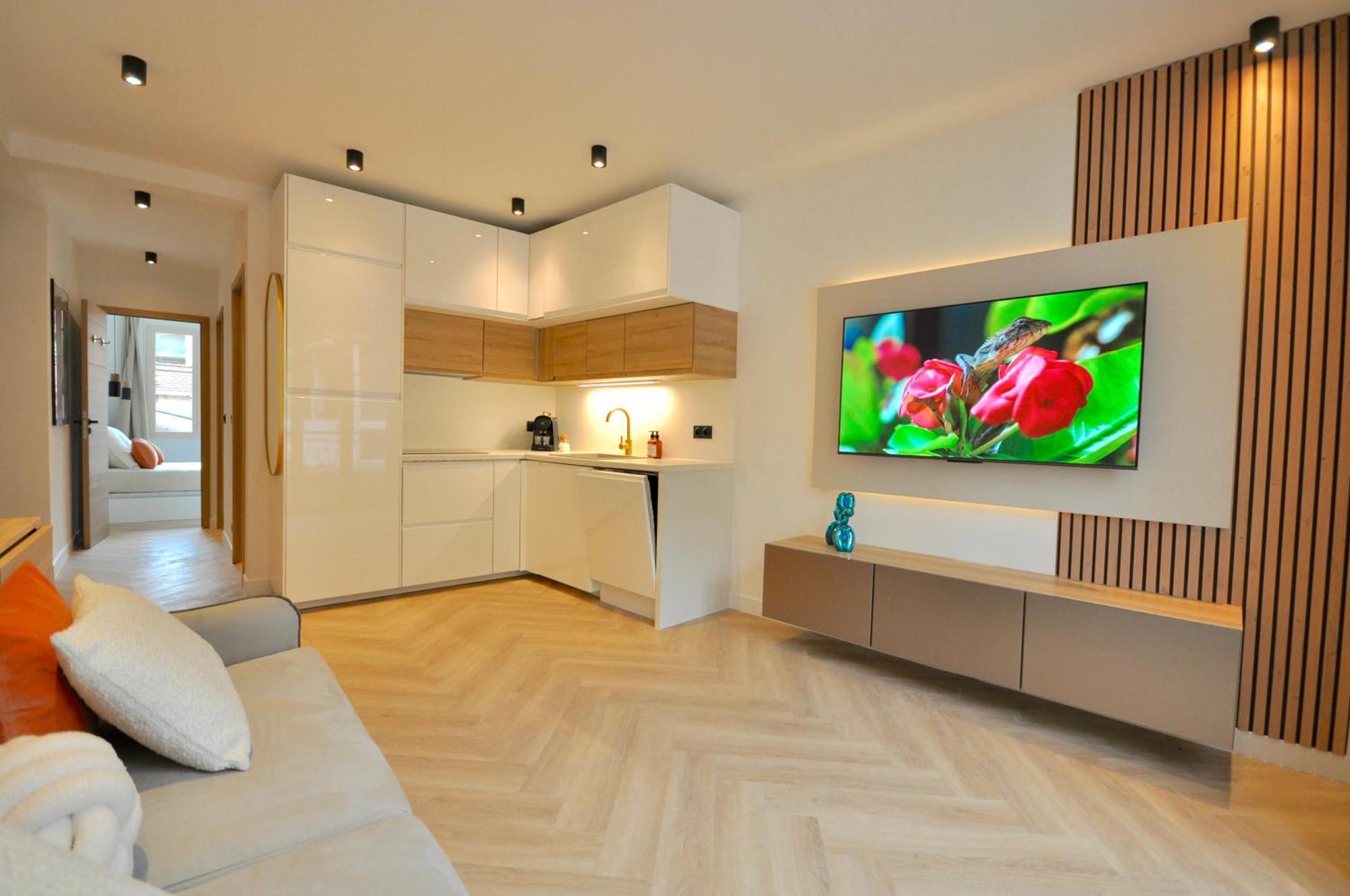 Monaco # Menton - 6 Persons - 2 Bedrooms - Full Renovated - Private Parking - Hypercenter - Clim - Beach And Sun Ngoại thất bức ảnh