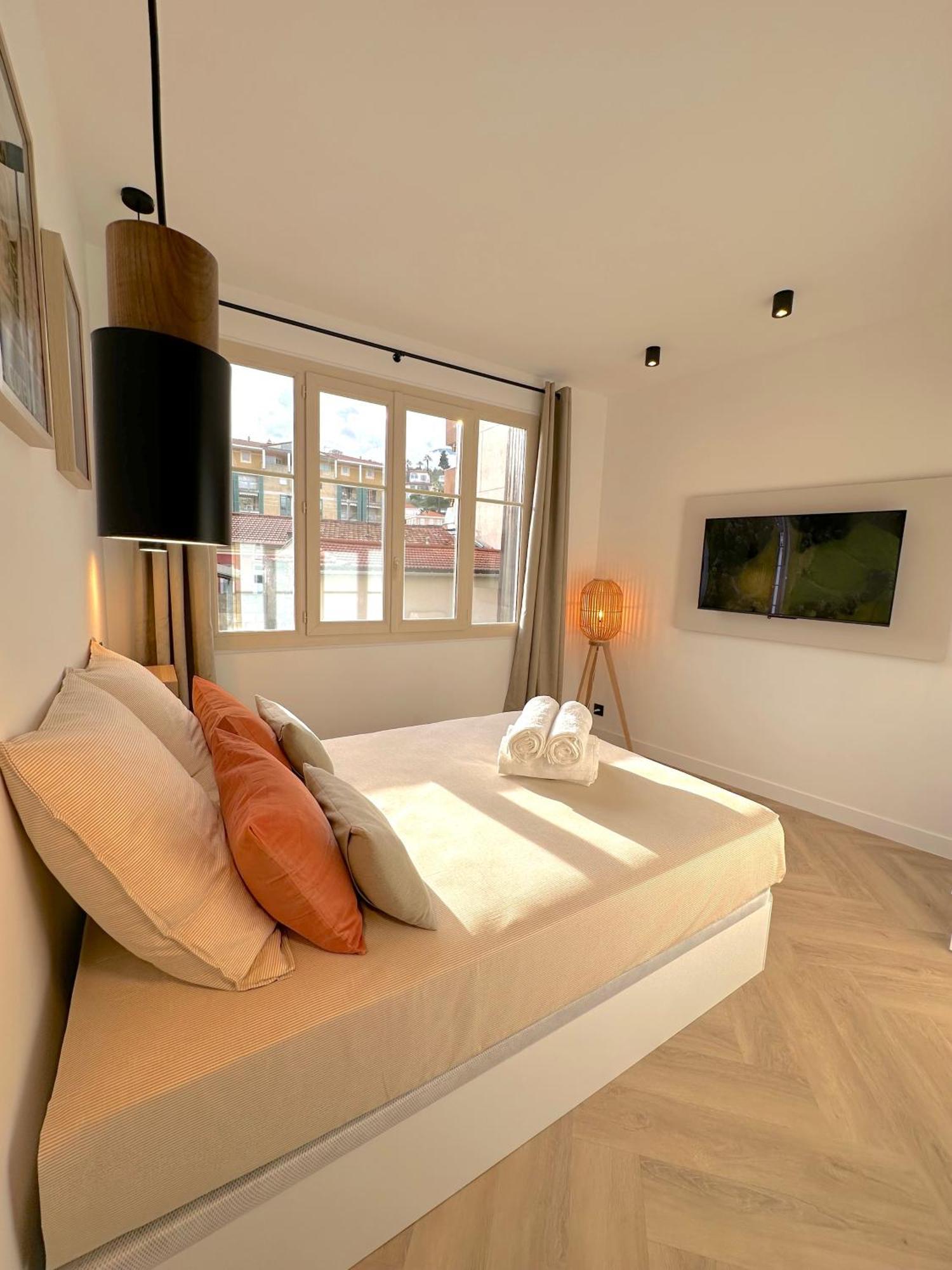 Monaco # Menton - 6 Persons - 2 Bedrooms - Full Renovated - Private Parking - Hypercenter - Clim - Beach And Sun Ngoại thất bức ảnh